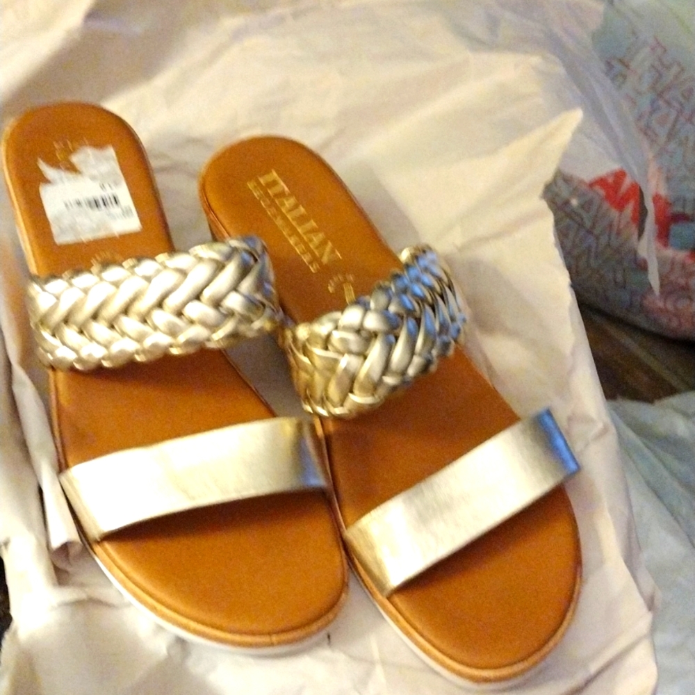 New Italian shoe makers Sz 11 gold sandals made in Italy braided rope design